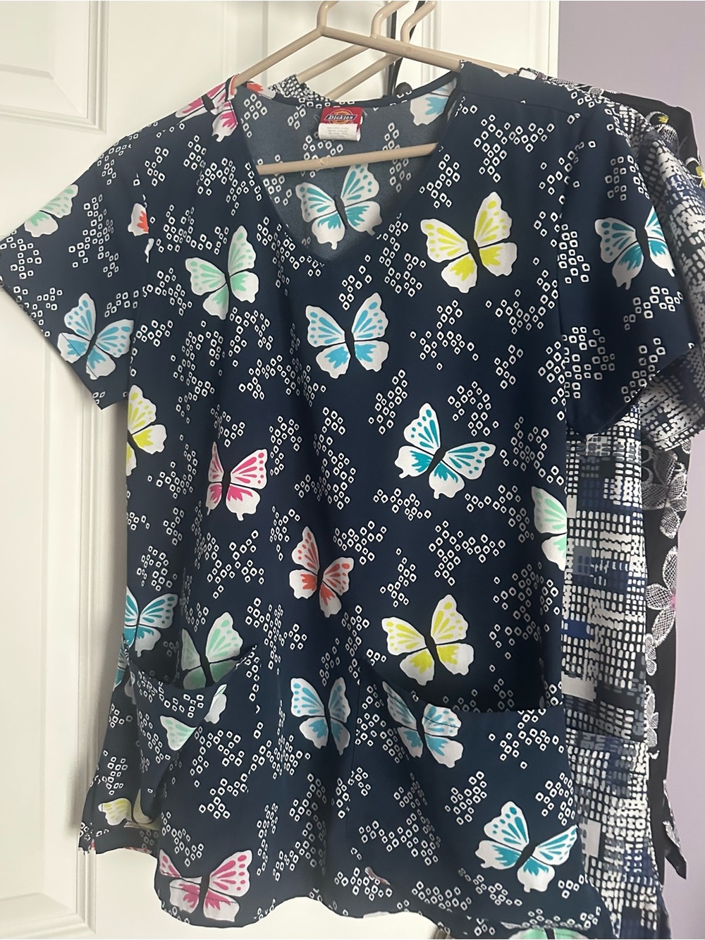 Set of 10 Medical Scrub tops Size Small mostly - Picture 8 of 12
